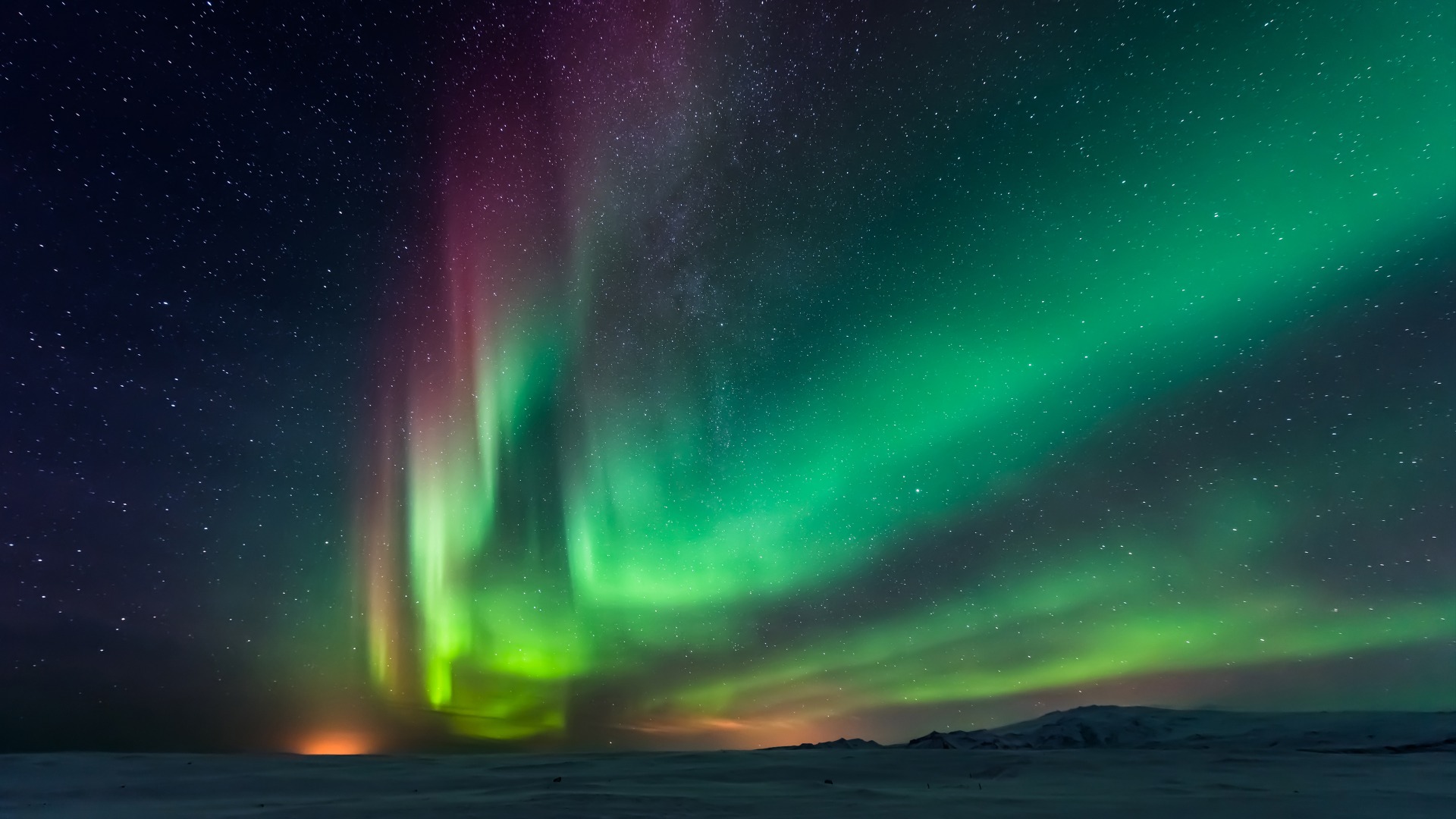 Cruisin’ for the Northern Lights: 6 Awesome Trips to Catch the Sky Show